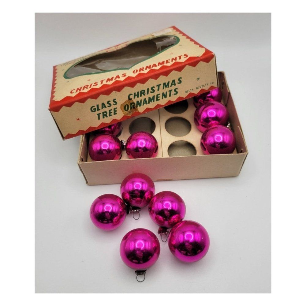 Vintage 1940's 1950's Cerise Glass Christmas Tree Ornaments - Picture 2 of 5